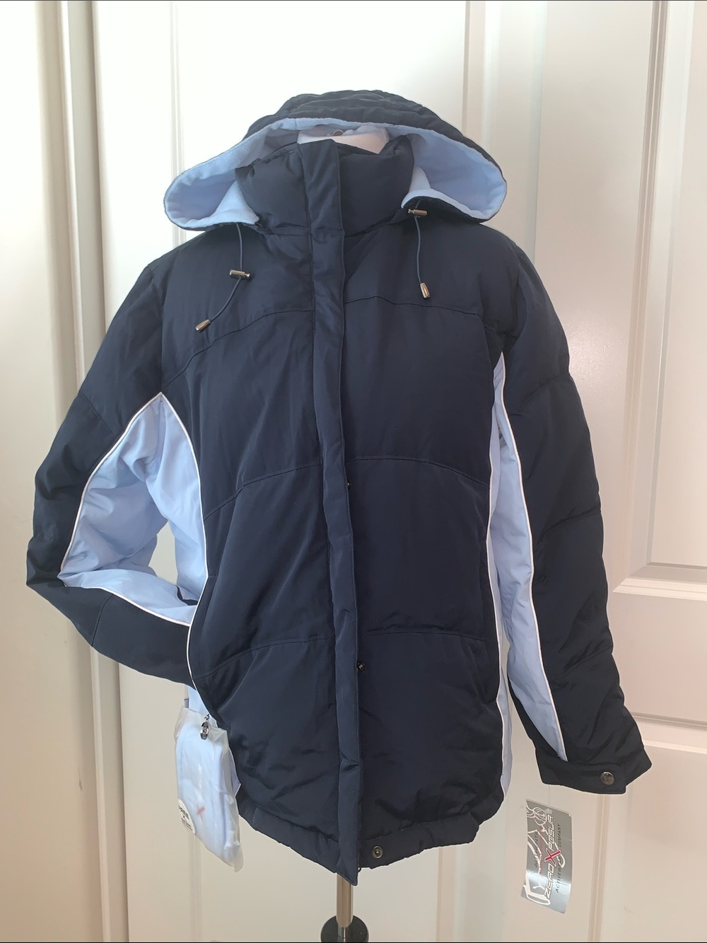 ZEROXPOSUR BRAND NEW WITH TAGS SIZE XL FLEECE LINED DOWN HOODED JACKET